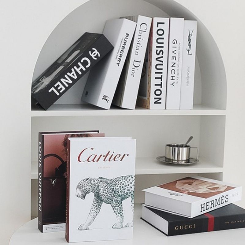 Mô hình sách trang trí chụp ảnh Mô hình sách trang trí chụp ảnh