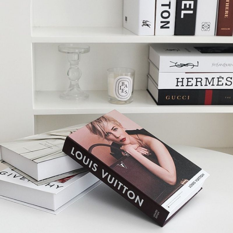 Mô hình sách trang trí chụp ảnh Mô hình sách trang trí chụp ảnh