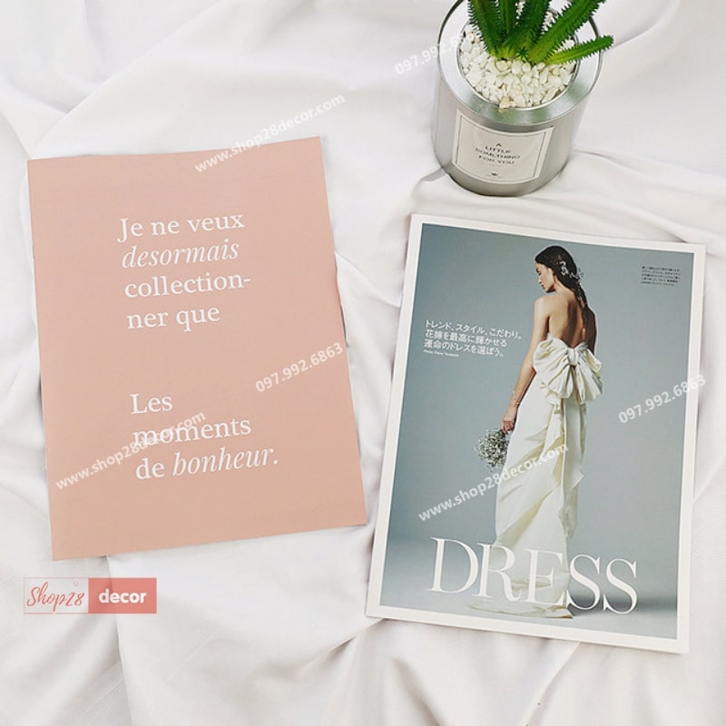 Cuốn tạp chí chụp ảnh Cuốn tạp chí chụp ảnh