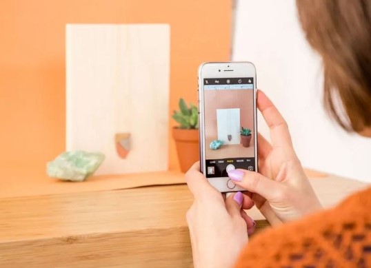 sử dụng thiết bị nào để chụp ảnh sản phẩm